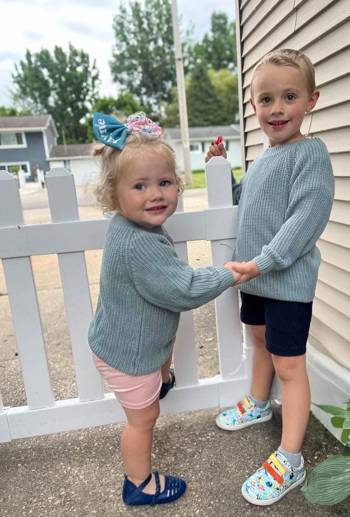 Cozy Lightweight Kids Sweater (Grey/Blue)